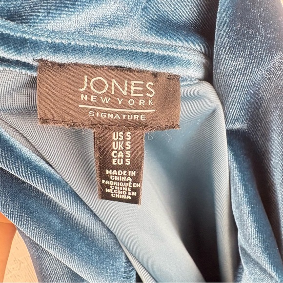 Jones New York Signature Cowl Neck Velvet Long Sleeve Top in Blue Small - Picture 3 of 9